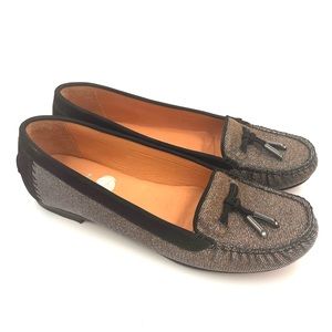 LIKE NEW Stuart Weitzman Moxie Metallic Driving Loafer Black/Gold 6.5M Moccasin